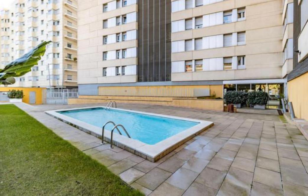 Espectacular Piso Cerca De La Playa Apartman Sant Adria de Besos Kültér fotó